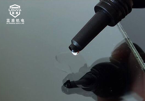 UV機(jī)廠家淺談陽光固化UV膠水是真是假